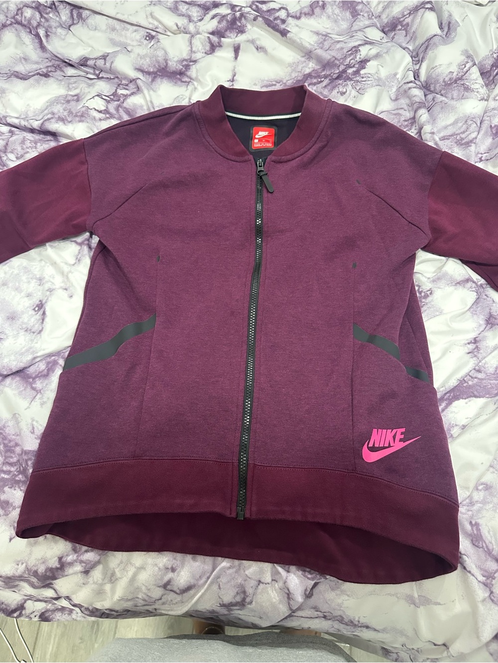 Nike youth Maroon Zip-Up Jacket with Pink Logo size XL